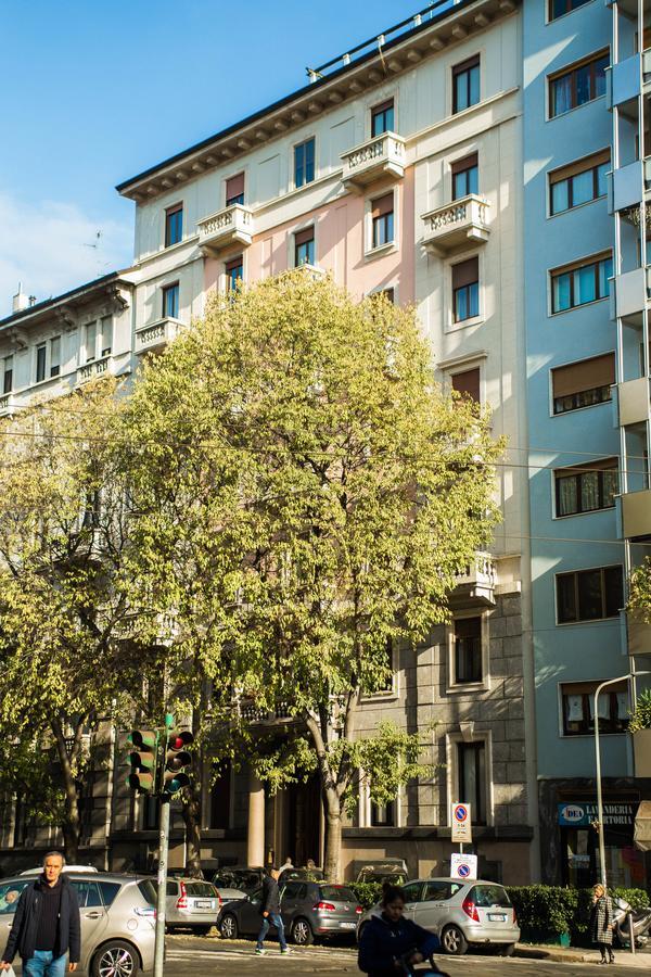 Adelaide Central Apartment Милан Экстерьер фото